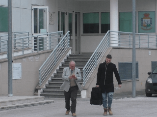 Pesaro - Affidopoli, Santini interrogato per sei ore, il legale Genchi: "Ha risposto a tutte le domande"